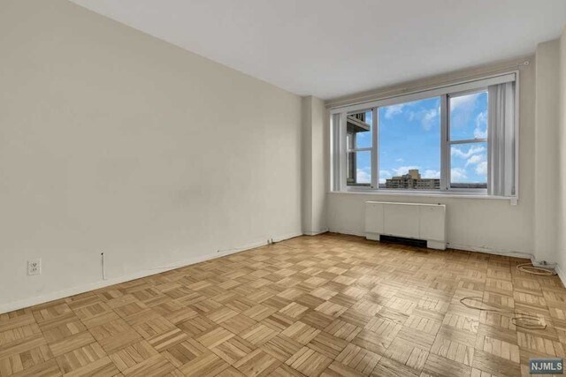 Building Photo - 2100 Linwood Ave