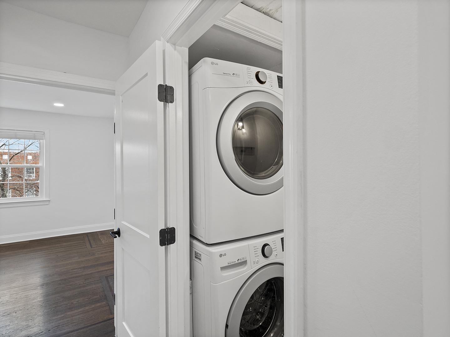 Building Photo - Brightwood Park townhouse near Fort Totten...