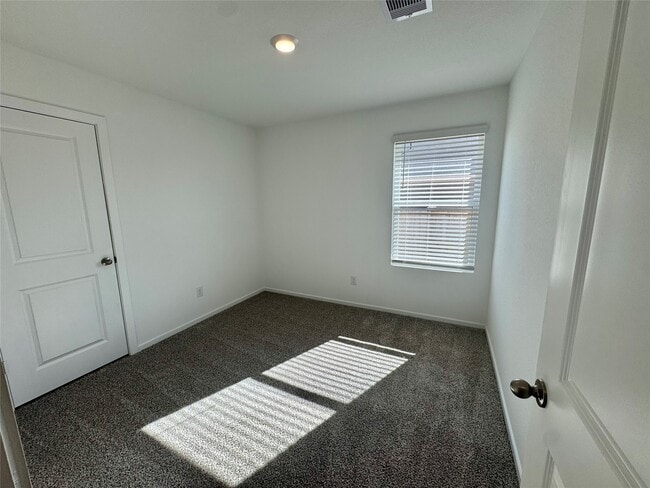 Building Photo - 40962 Seasoned Oak Ln