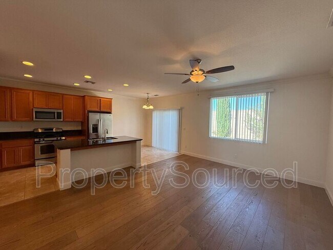 Building Photo - 333 Catmint St