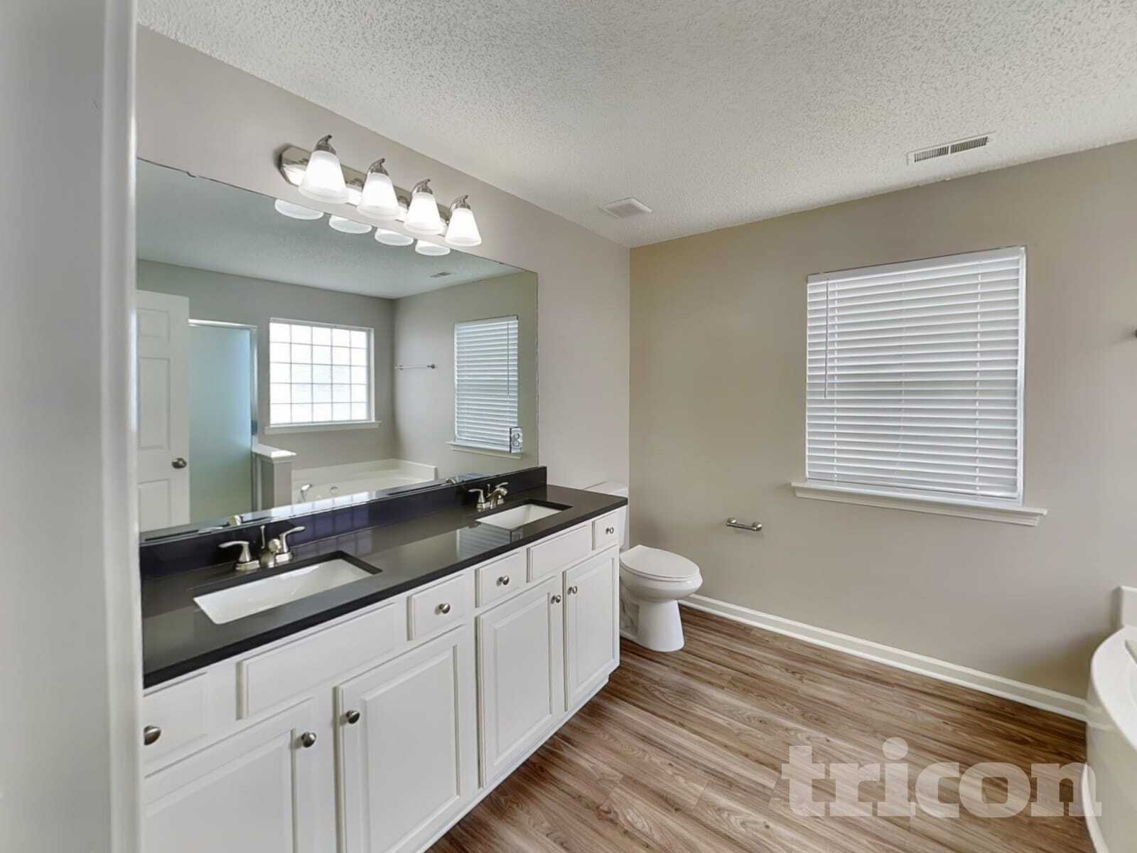 Building Photo - 2208 Ballingarry Dr