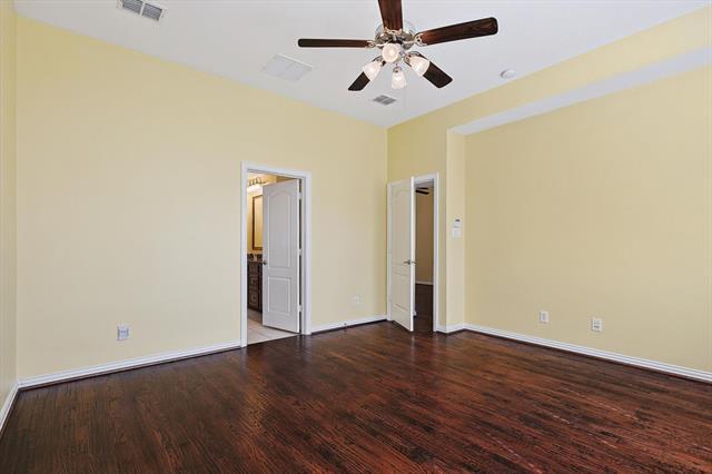 Building Photo - 304 Sir Brine Dr