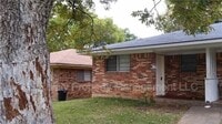 Building Photo - 1528 W Elm St