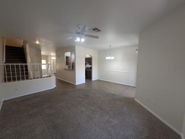 Building Photo - 3 Bedroom Townhome at Townes at Southpark ...