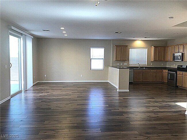 Building Photo - 183 Rolling Fields Ct