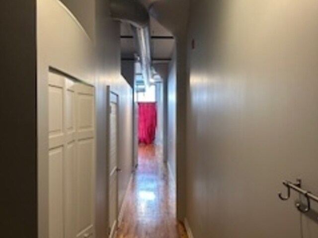 Building Photo - 1224 W Van Buren St