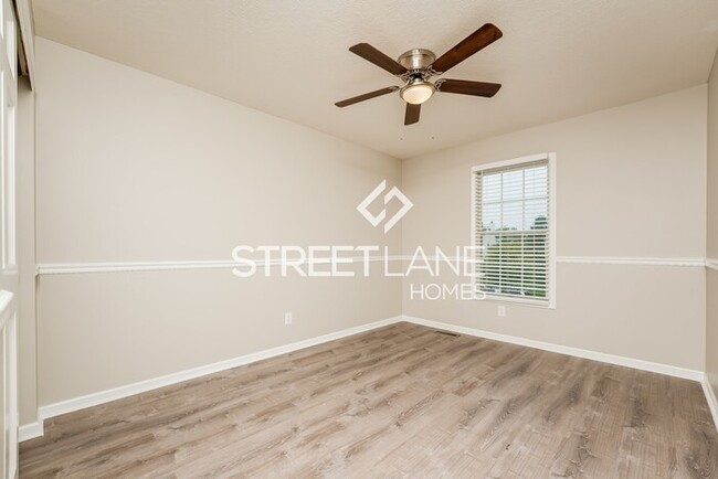 Building Photo - Charming 4 Bedroom in Pickerington!