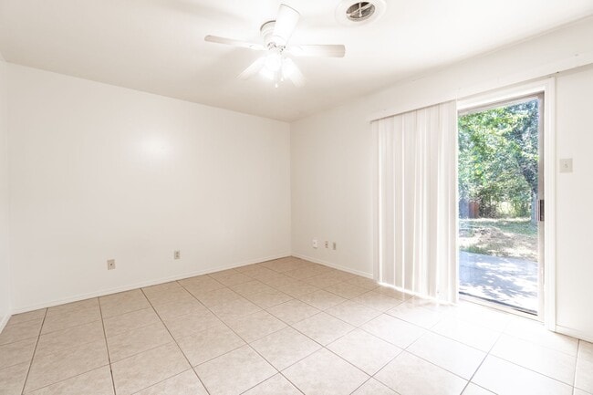 Building Photo - 6826 Jackson St