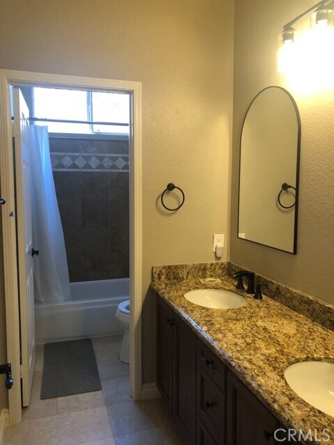 Building Photo - 27452 Avanti Dr