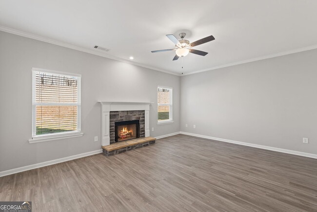 Building Photo - 559 Belmont Ln