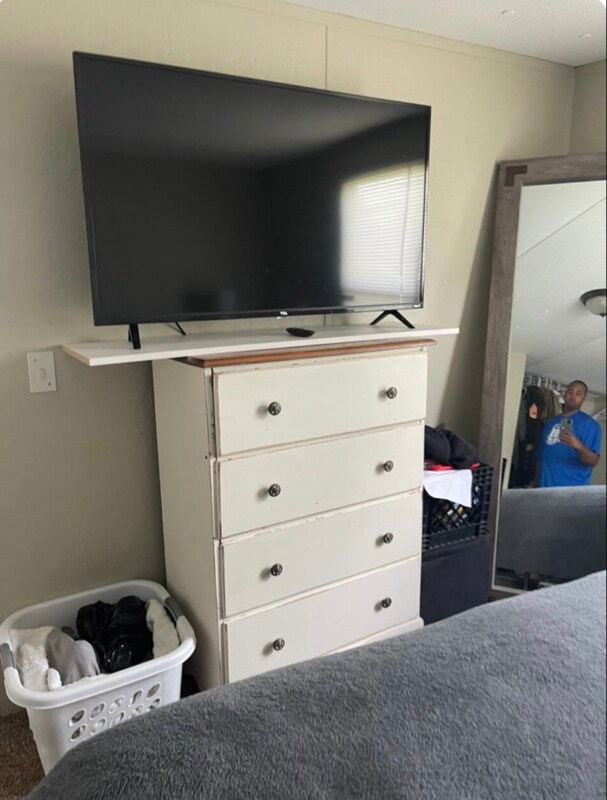 Building Photo - 307 Helen St