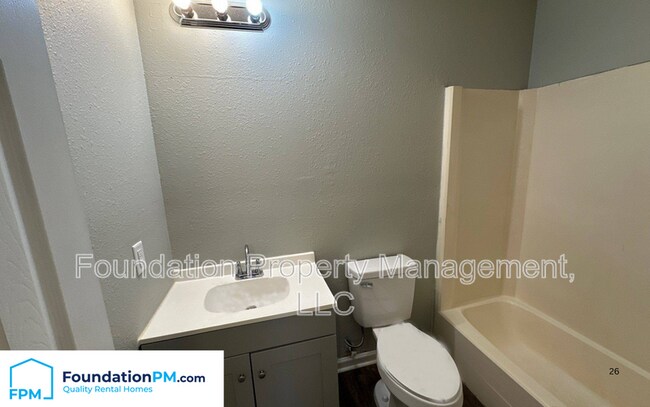 Building Photo - 30 Windsor Rd