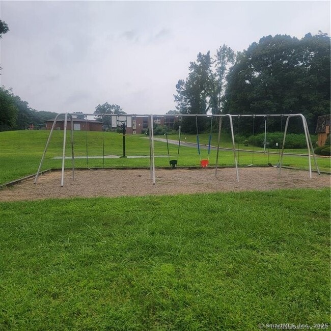 Building Photo - 244 High Path Rd