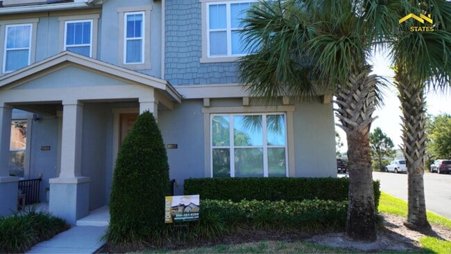 Building Photo - 15405 Honeybell Dr