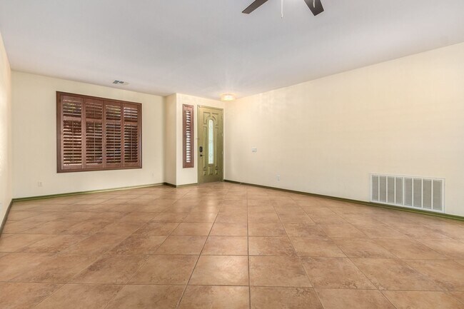 Building Photo - Private pool in highly sought after Goodye...