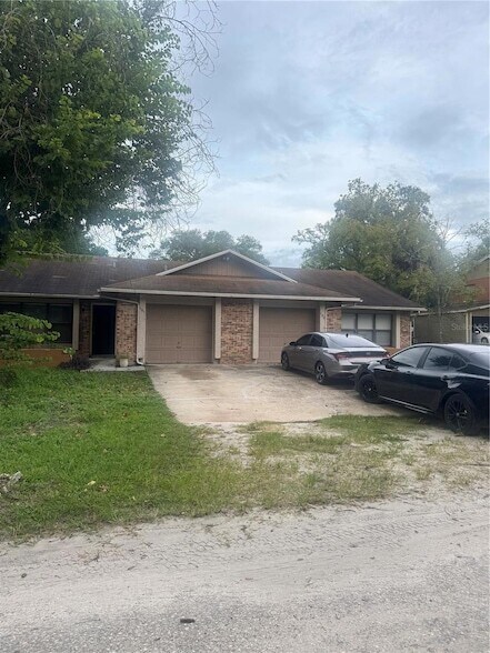 Building Photo - 155 Stefanik Rd