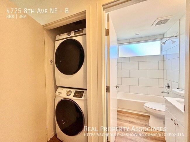 Building Photo - 4725 8th Ave NE