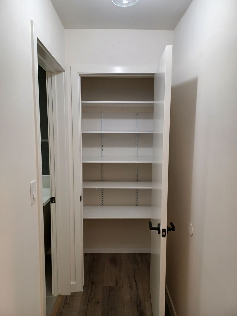 Building Photo - 7347 Haskell Ave