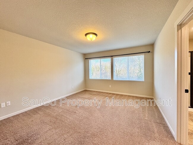 Building Photo - 10010 NW Bartlett Loop