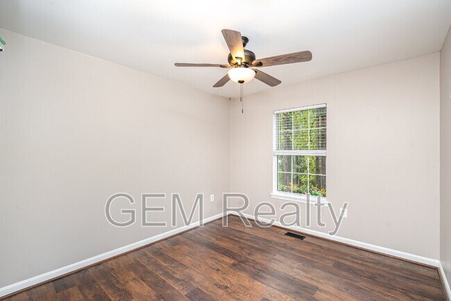 Building Photo - 11609 Silverleaf Ln