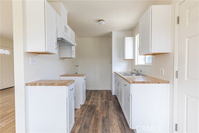 Building Photo - 2218 Placentia Ave