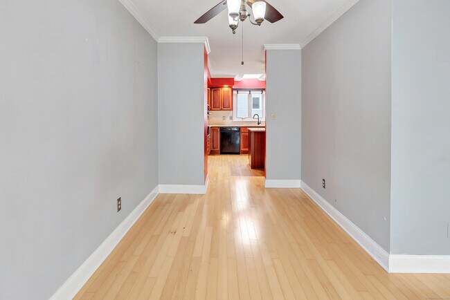Building Photo - 66 Westview Terrace