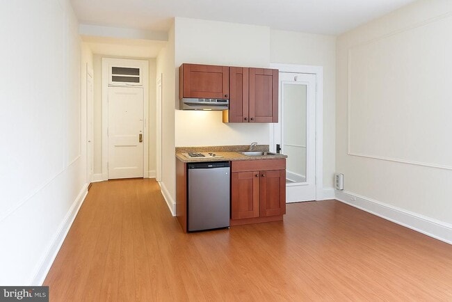 Building Photo - 1324 Locust St