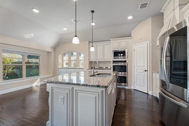 Building Photo - 909 Smothermon Farm Rd