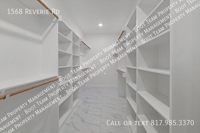 Building Photo - 1568 Reverie Rd