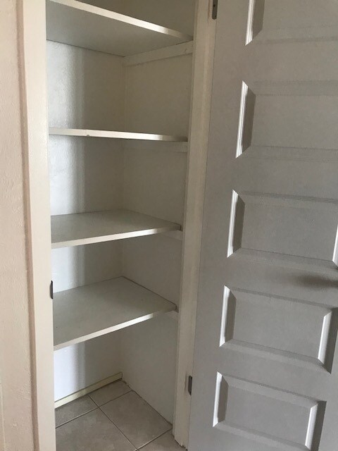 Lots of Storage - 89 S Atlantic Ave