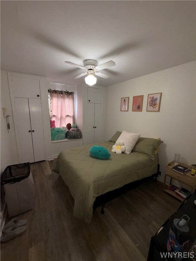 Building Photo - 801 1/2 W Ferry St