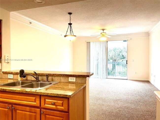 Building Photo - 2054 Alta Meadows Ln
