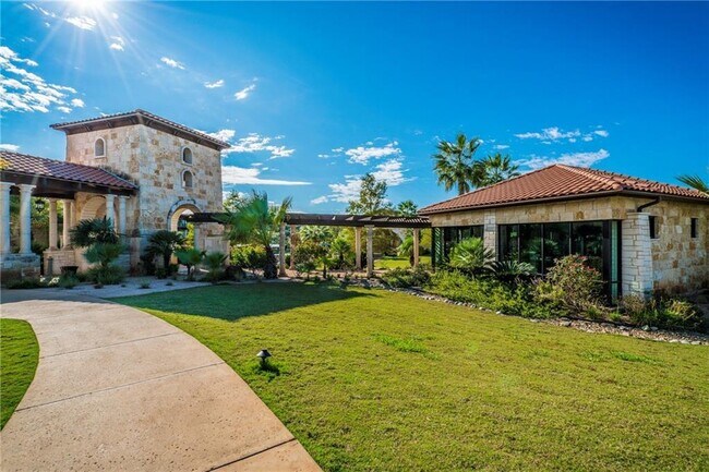 Building Photo - 106 Feritti Dr