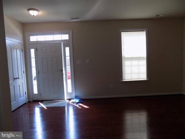 Building Photo - 2808 Shearwater Ln