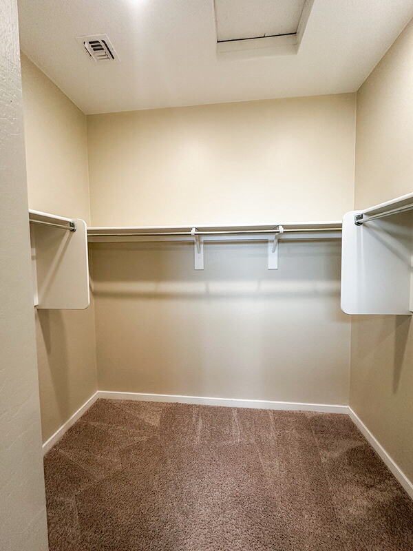 Building Photo - 40523 W Shaver Dr