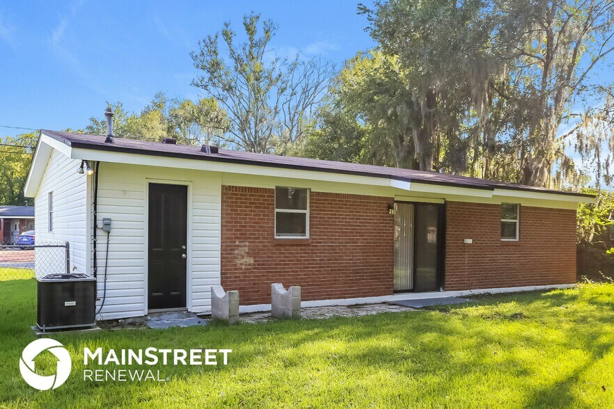 Building Photo - 5203 Chivalry Dr