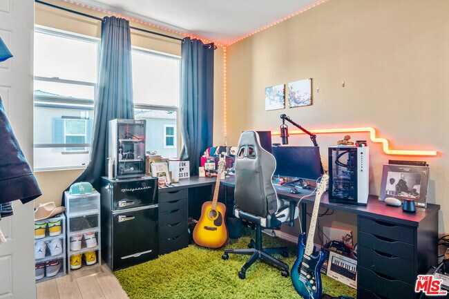 Building Photo - 720 Grace Ave