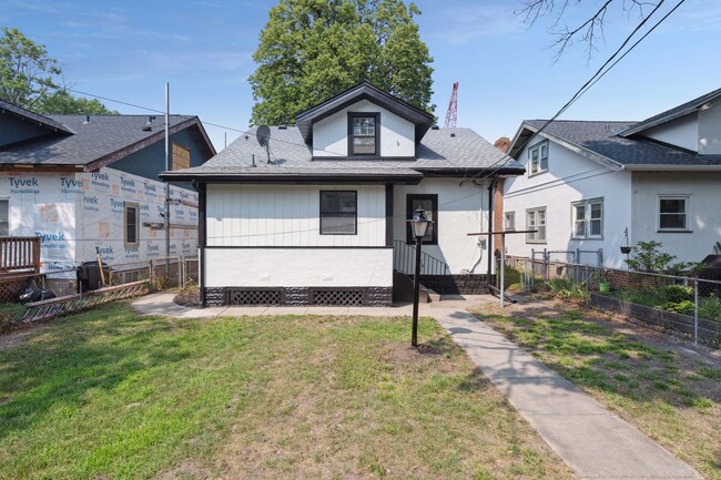 Building Photo - 4105 2nd Ave S