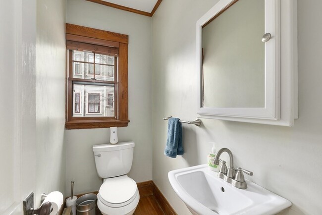 Building Photo - 69 Westminster Ave