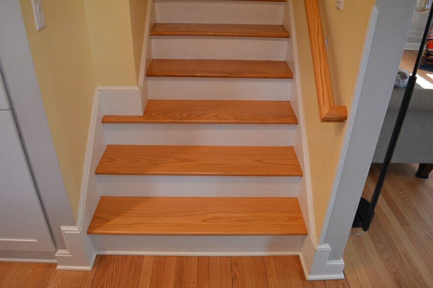 Building Photo - 4145 Hiawatha Dr