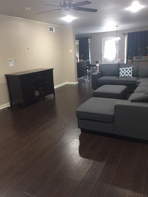 Building Photo - 10318 Briar Forest Dr