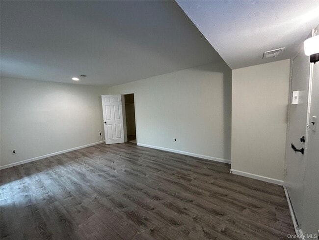 Building Photo - 37 El Camino Ct