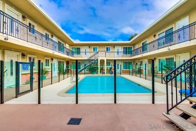 Building Photo - M/I Special - Awesome Condo - Complex W/ Pool & Located Minutes From Beach