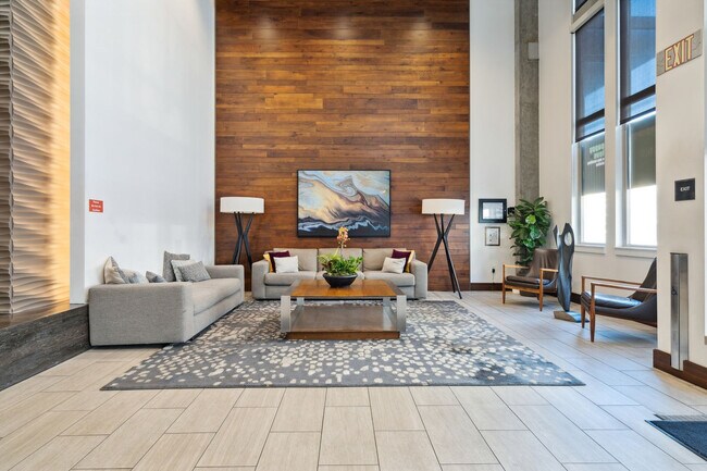 Building Photo - 185 Channel St