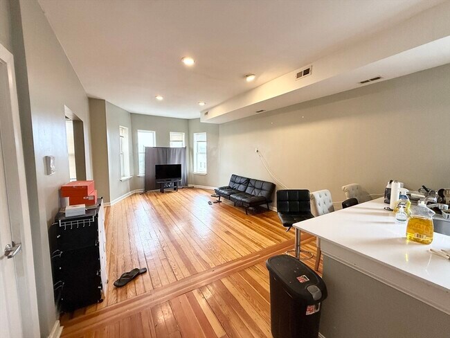 Building Photo - 301-305 Dudley St