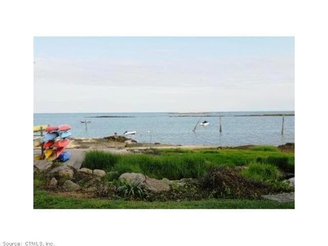 Building Photo - 207 Linden Ave