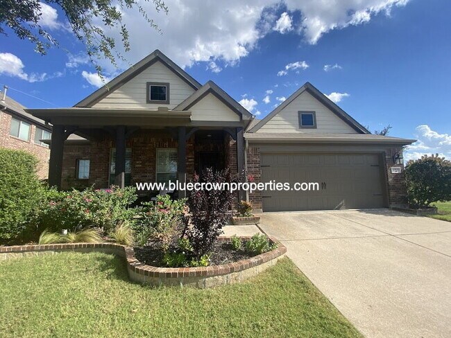 Primary Photo - 12600 Saratoga Springs Cir
