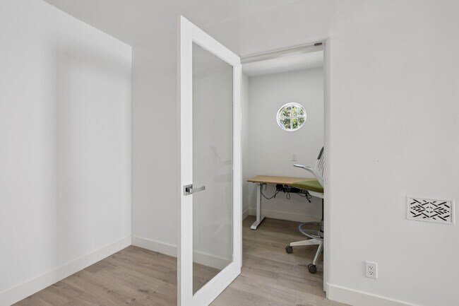 Building Photo - Gorgeously Renovated Historic 3-Bedroom Retreat in Downtown North (Palo Alto)