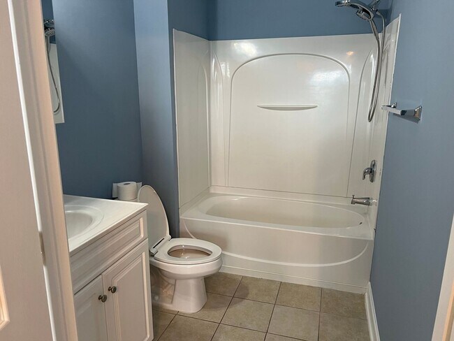 Building Photo - First floor, Unfurnished 3 Bedroom, 2 Bath...
