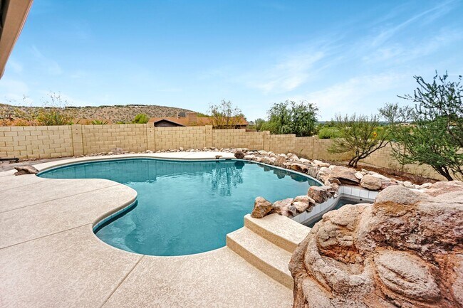 Building Photo - Pending/ Rented - Serene 3-bed 2-bath